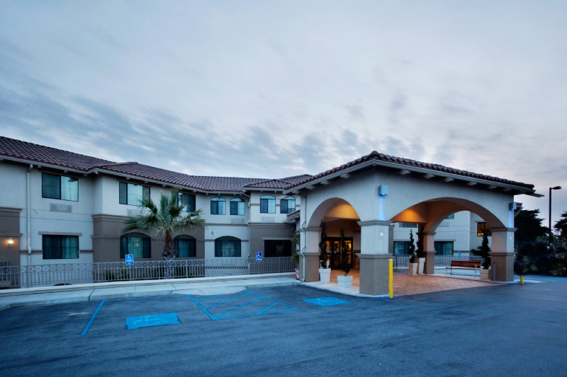 Holiday Inn Express - Marina, CA