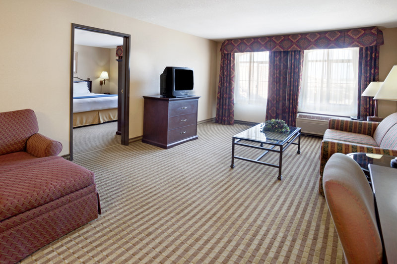 Holiday Inn Express - Marina, CA
