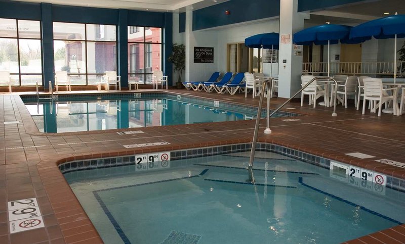 Hampton Inn & Suites Lino Lakes - Circle Pines, MN
