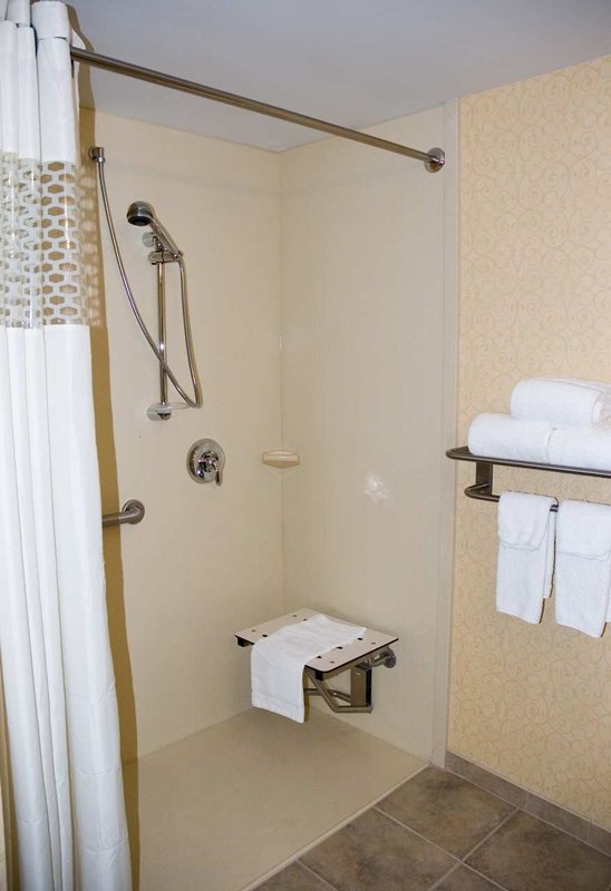Hampton Inn & Suites Lino Lakes - Circle Pines, MN