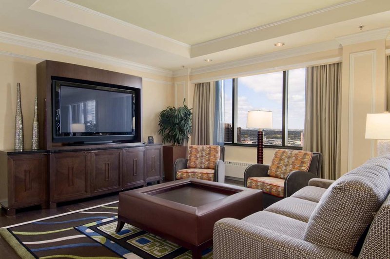Hilton Minneapolis - Minneapolis, MN