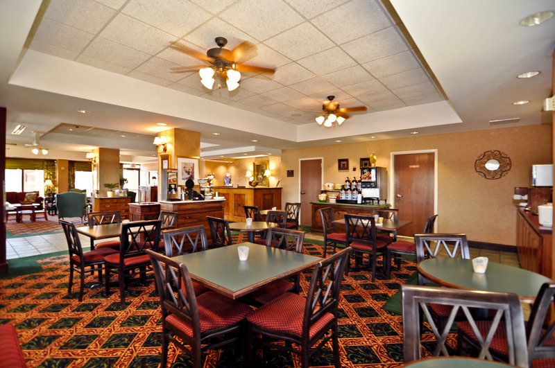 BEST WESTERN Colonial Inn - Cordele, GA