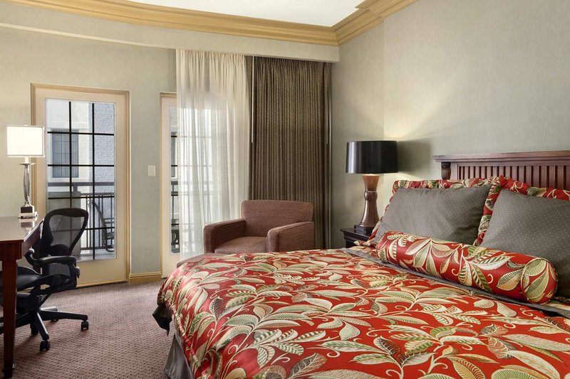 Embassy Suites By Hilton New Orleans Convention Center - New Orleans, LA