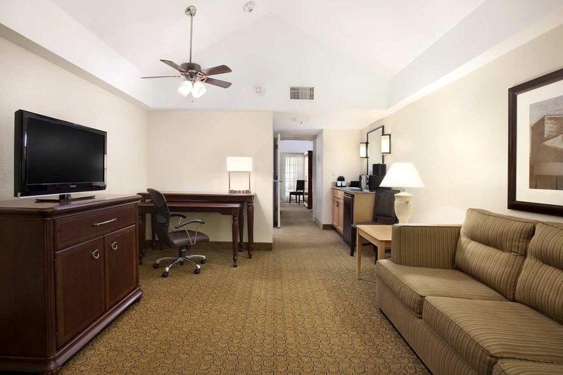 Embassy Suites By Hilton New Orleans Convention Center - New Orleans, LA