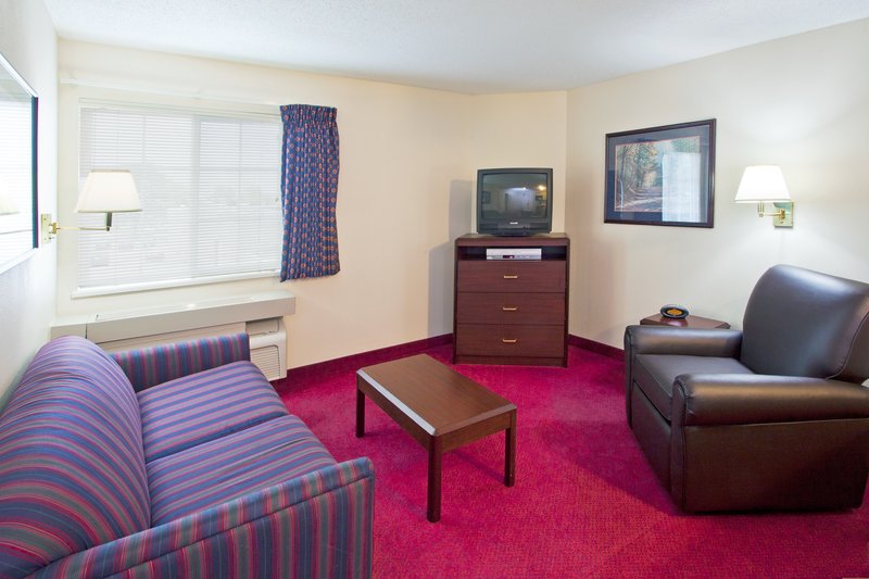 Candlewood Suites-Detroit-Wrrn - Sterling Heights, MI