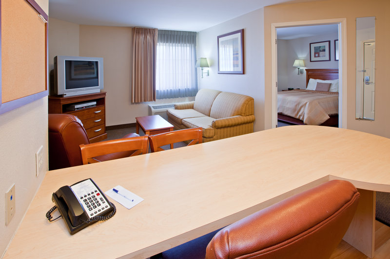 Candlewood Suites ELKHART - Elkhart, IN