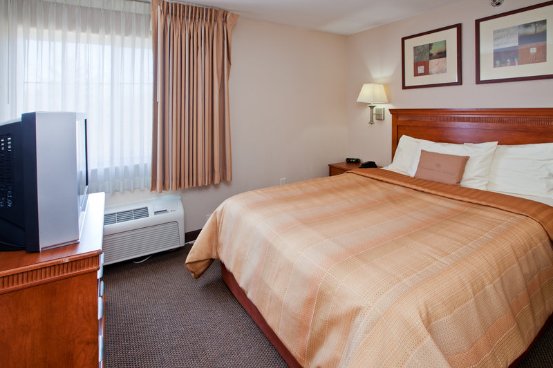 Candlewood Suites ELKHART - Elkhart, IN