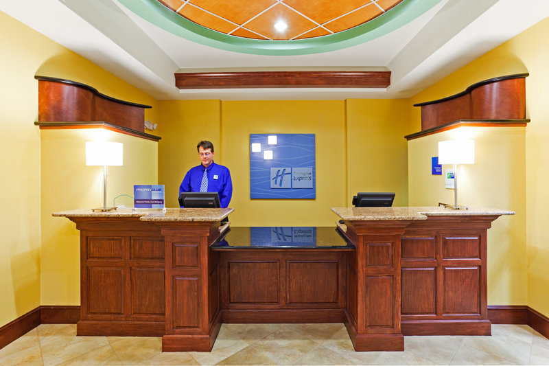Holiday Inn Express & Suites GOSHEN - Goshen, IN