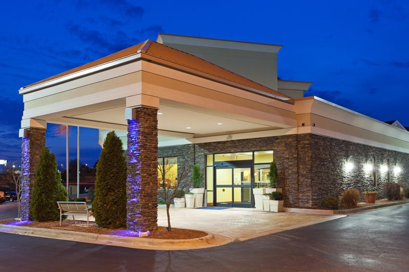 Holiday Inn Express & Suites GOSHEN - Goshen, IN