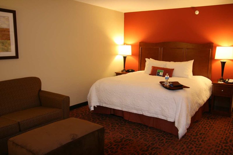 Hampton Inn Muscatine - Muscatine, IA