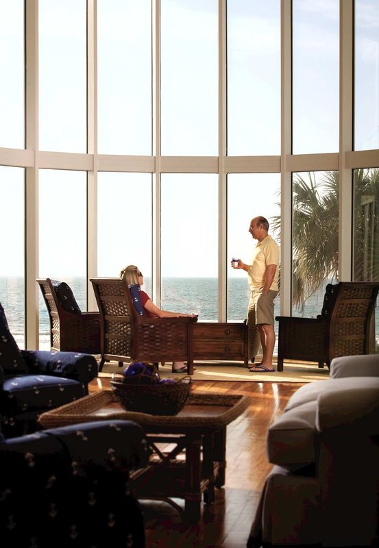 Hampton Inn & Suites Myrtle Beach Oceanfront Resort - Myrtle Beach, SC