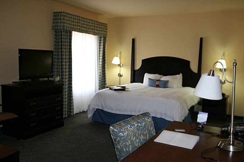 Hampton Inn & Suites Natchez - Natchez, MS