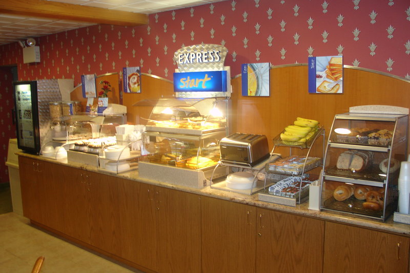 Holiday Inn Express - Lancaster, PA