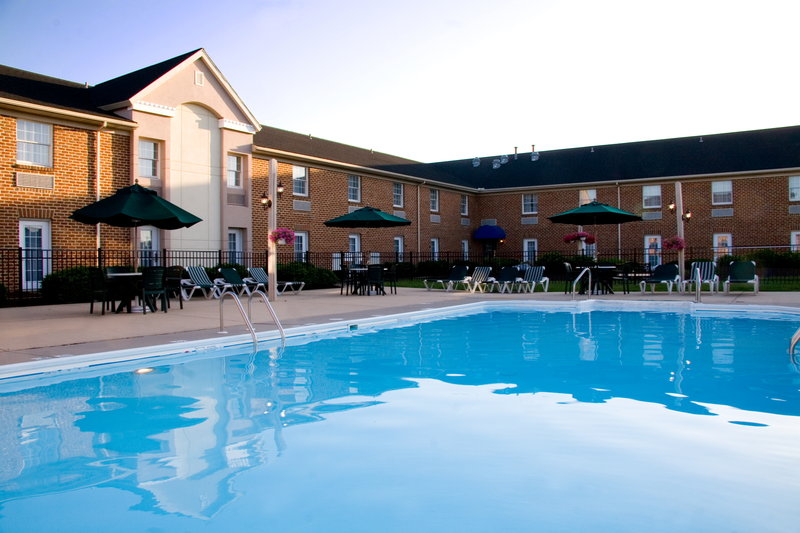 Holiday Inn Express - Lancaster, PA