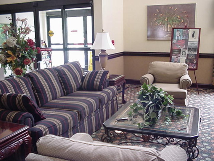 HOLIDAY INN EXPRESS-ASHEBORO - Asheboro, NC