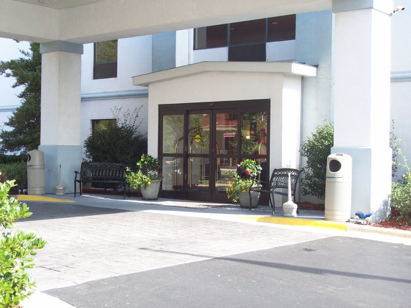 HOLIDAY INN EXPRESS-ASHEBORO - Asheboro, NC