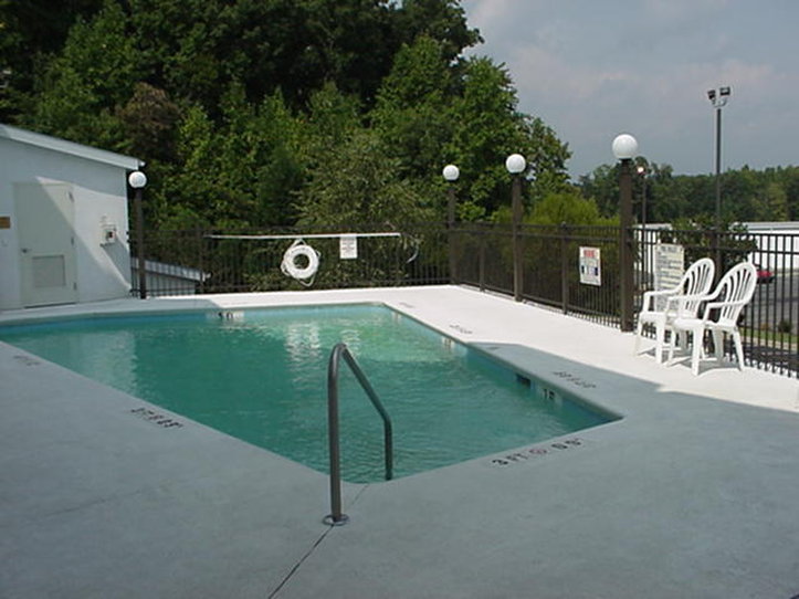 HOLIDAY INN EXPRESS-ASHEBORO - Asheboro, NC