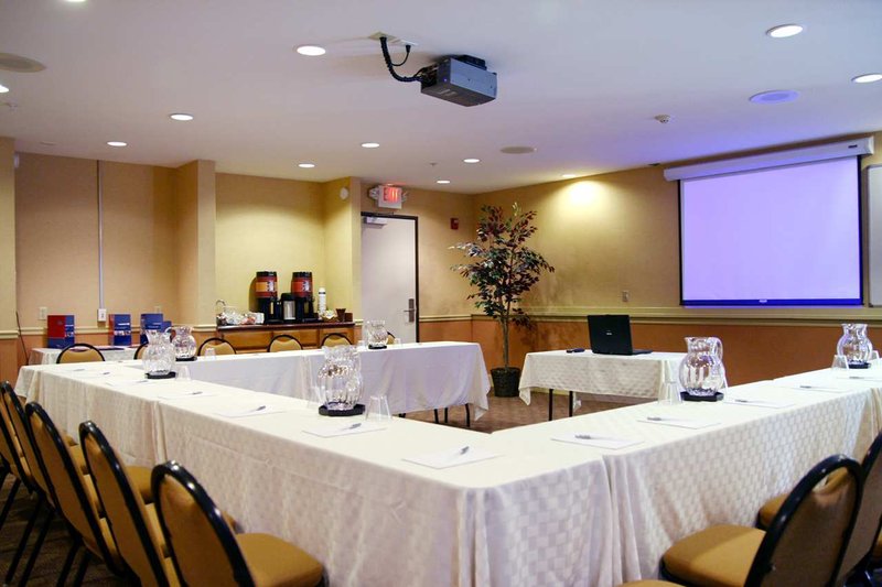 Hampton Inn & Suites Mountain View - Mountain View, CA