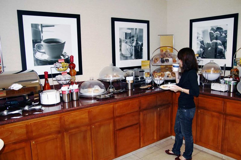 Hampton Inn & Suites Mountain View - Mountain View, CA