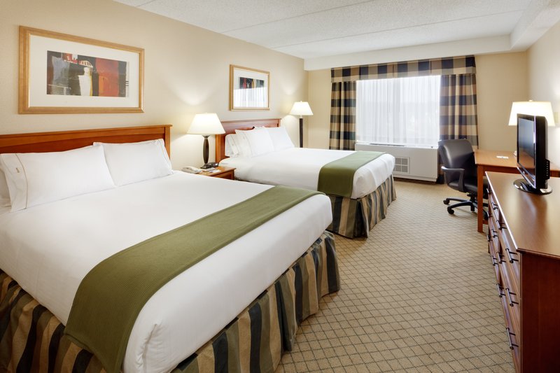 Holiday Inn Express Hotel & Suites East End - Riverhead, NY