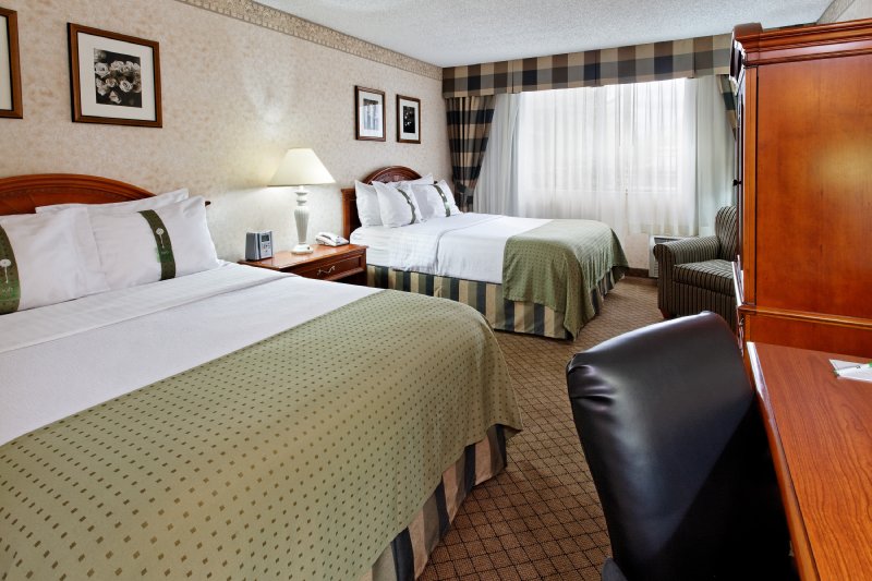 HOLIDAY INN-ISSAQUAH - Issaquah, WA