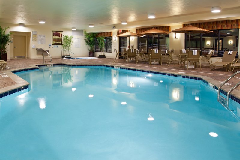 Holiday Inn Express MEADVILLE (I-79 EXIT 147A) - Springboro, PA