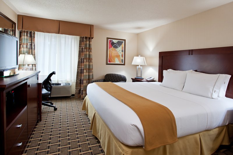 Holiday Inn Express MEADVILLE (I-79 EXIT 147A) - Springboro, PA