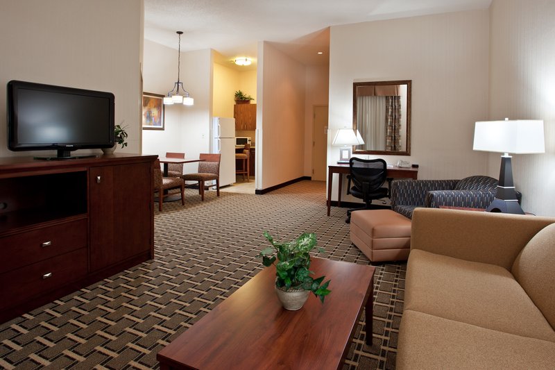 Holiday Inn Express MEADVILLE (I-79 EXIT 147A) - Springboro, PA