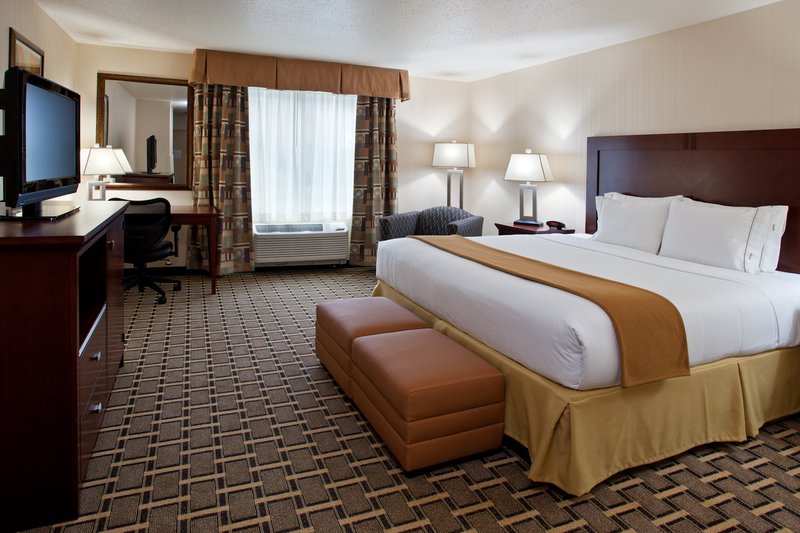 Holiday Inn Express MEADVILLE (I-79 EXIT 147A) - Springboro, PA