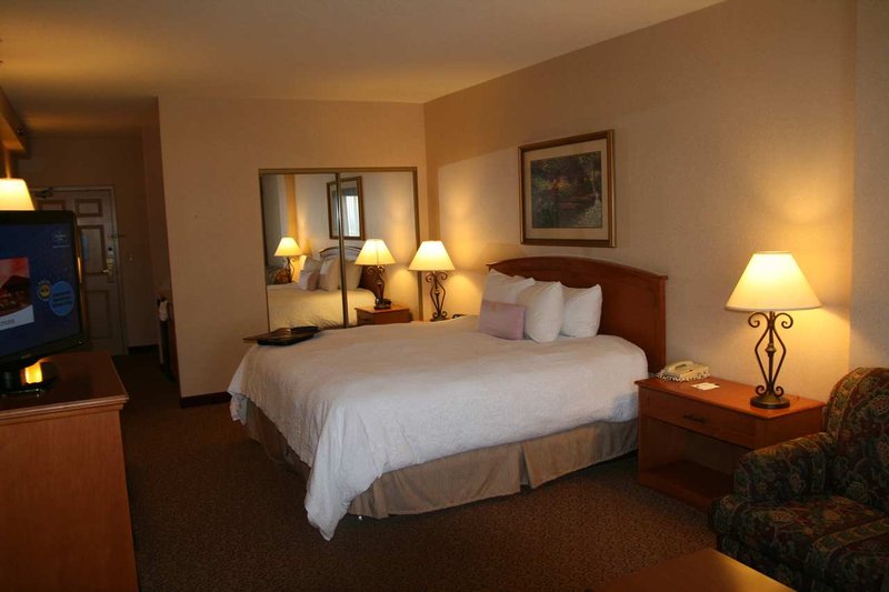Hampton Inn-Council Bluffs - Council Bluffs, IA