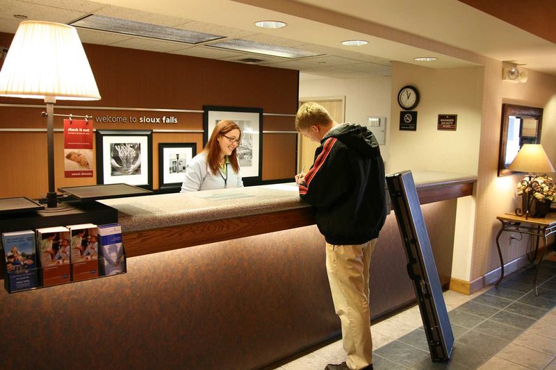Hampton Inn Sioux Falls - Sioux Falls, SD