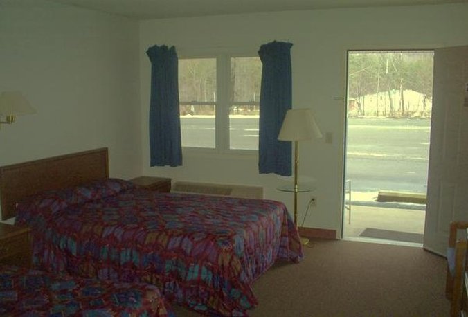 Gravity Inn Motel - Waymart, PA