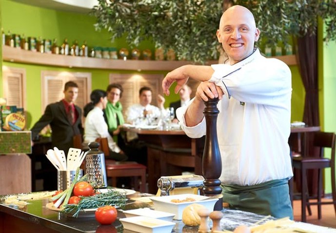 Hotel Courtyard by Marriott Berlin City Center Oléo Pazzo Chefs Table