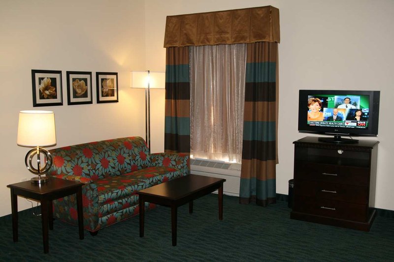 Hampton Inn & Suites Smithfield - Smithfield, VA