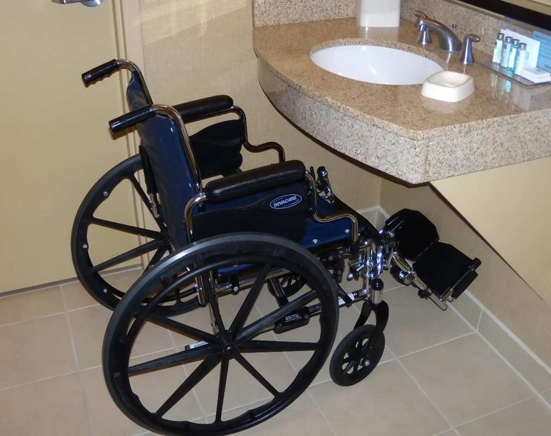 Hampton Inn & Suites Smithfield - Smithfield, VA