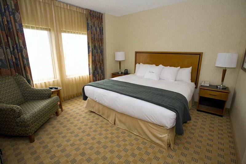 Doubletree Suites By Hilton Hotel & Conference Center Chicago-Downers Grove - Downers Grove, IL