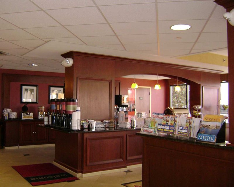 Hampton Inn Norfolk/Virginia Beach - Virginia Beach, VA