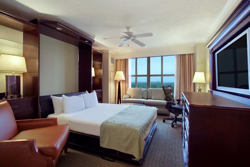 Hilton Virginia Beach Oceanfront - Virginia Beach, VA