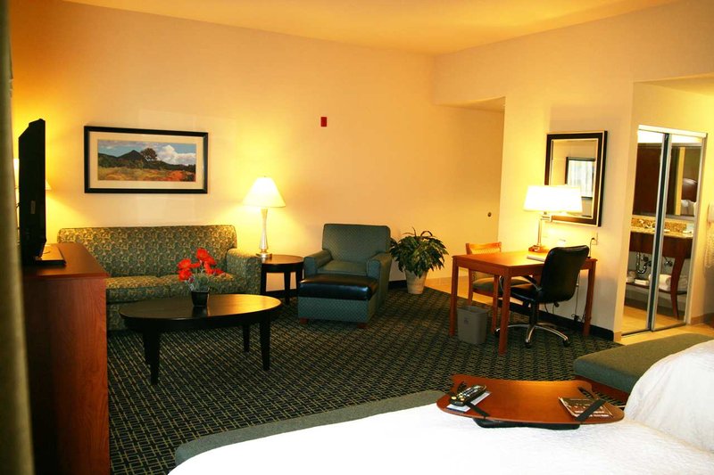 Hampton Inn-Lancaster - Lancaster, CA