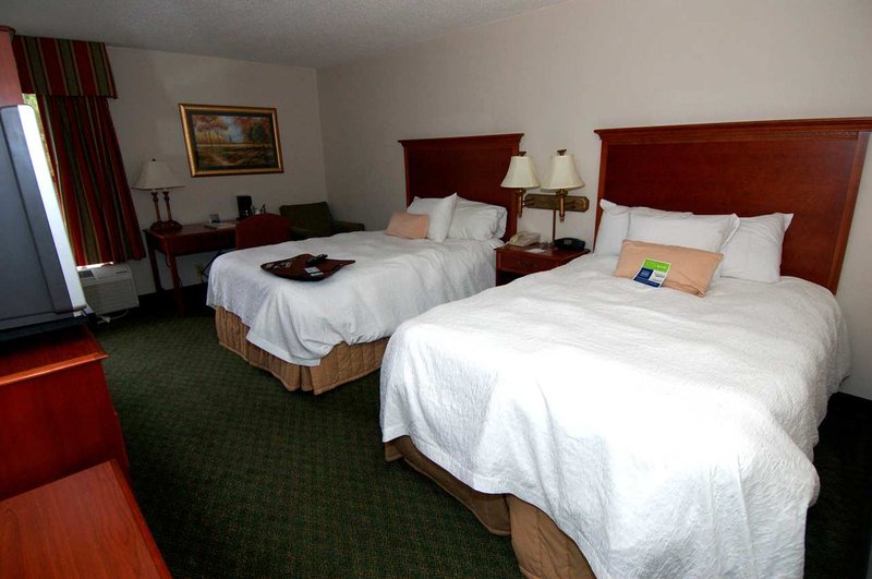 Hampton Inn Raleigh/Town Of Wake Forest - Wake Forest, NC