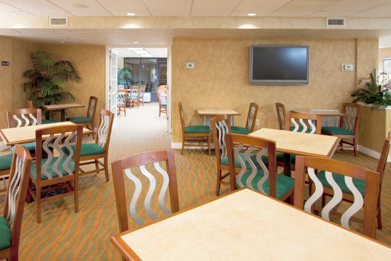 Holiday Inn Express Sarasota-Siesta Key Area - Sarasota, FL
