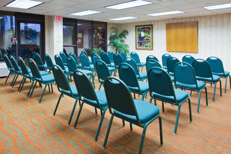 Holiday Inn Express Sarasota-Siesta Key Area - Sarasota, FL