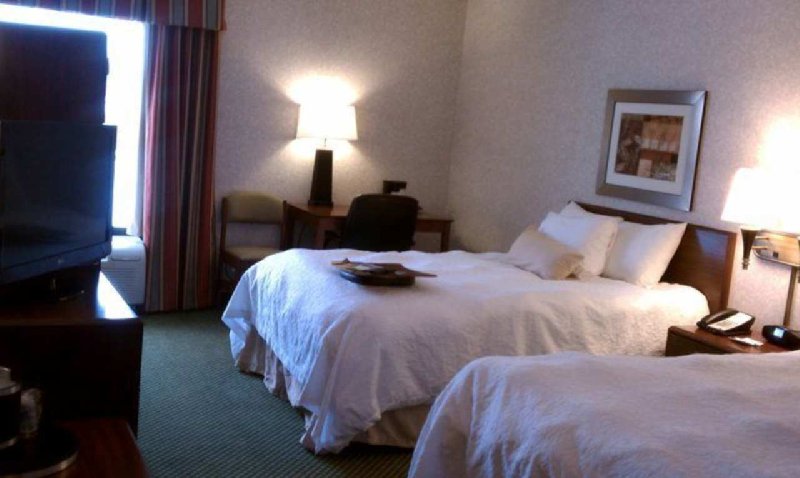 HAMPTON INN - Milan, OH