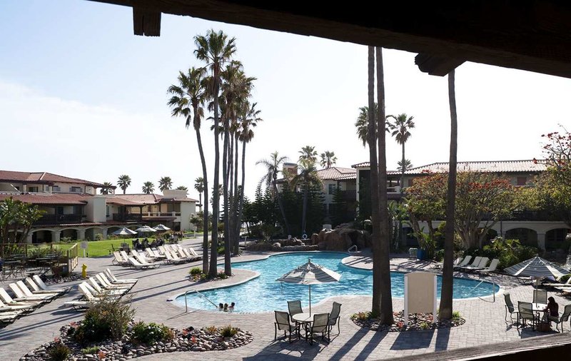 Embassy Suites By Hilton Mandalay Beach Resort - Oxnard, CA