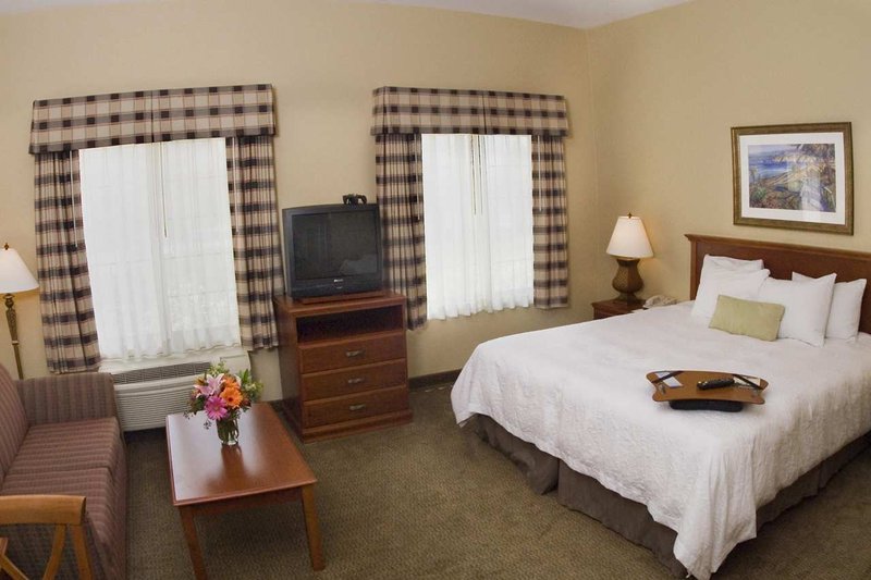 Hampton Inn-Camarillo - Camarillo, CA