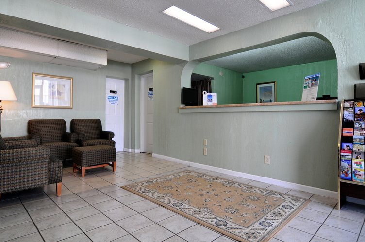 Howard Johnson Inn at Six Flags, GA - Austell, GA