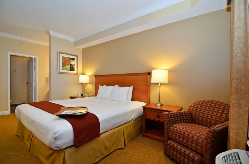 Best Western Plus - Kingsland, GA