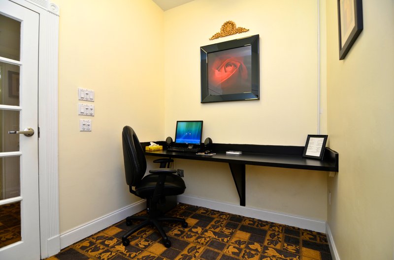 Best Western Plus - Kingsland, GA