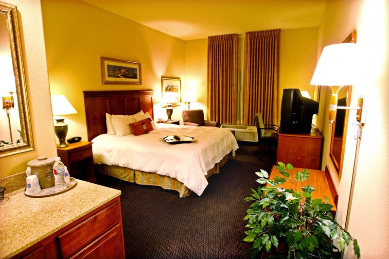 Hampton Inn & Suites Palmdale - Palmdale, CA