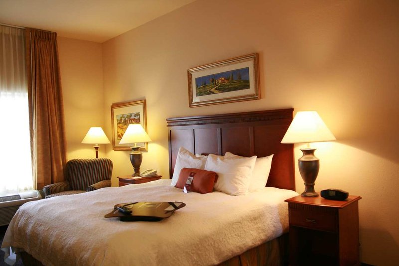 Hampton Inn & Suites Palmdale - Palmdale, CA